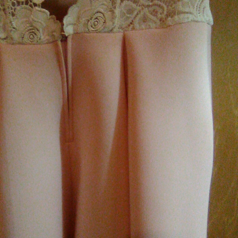 Dress - Picture 7 of 7